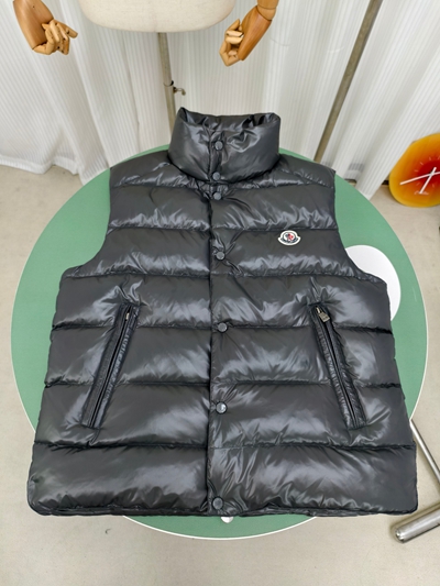 ハイクオリティダウンジャケット正面デザイン